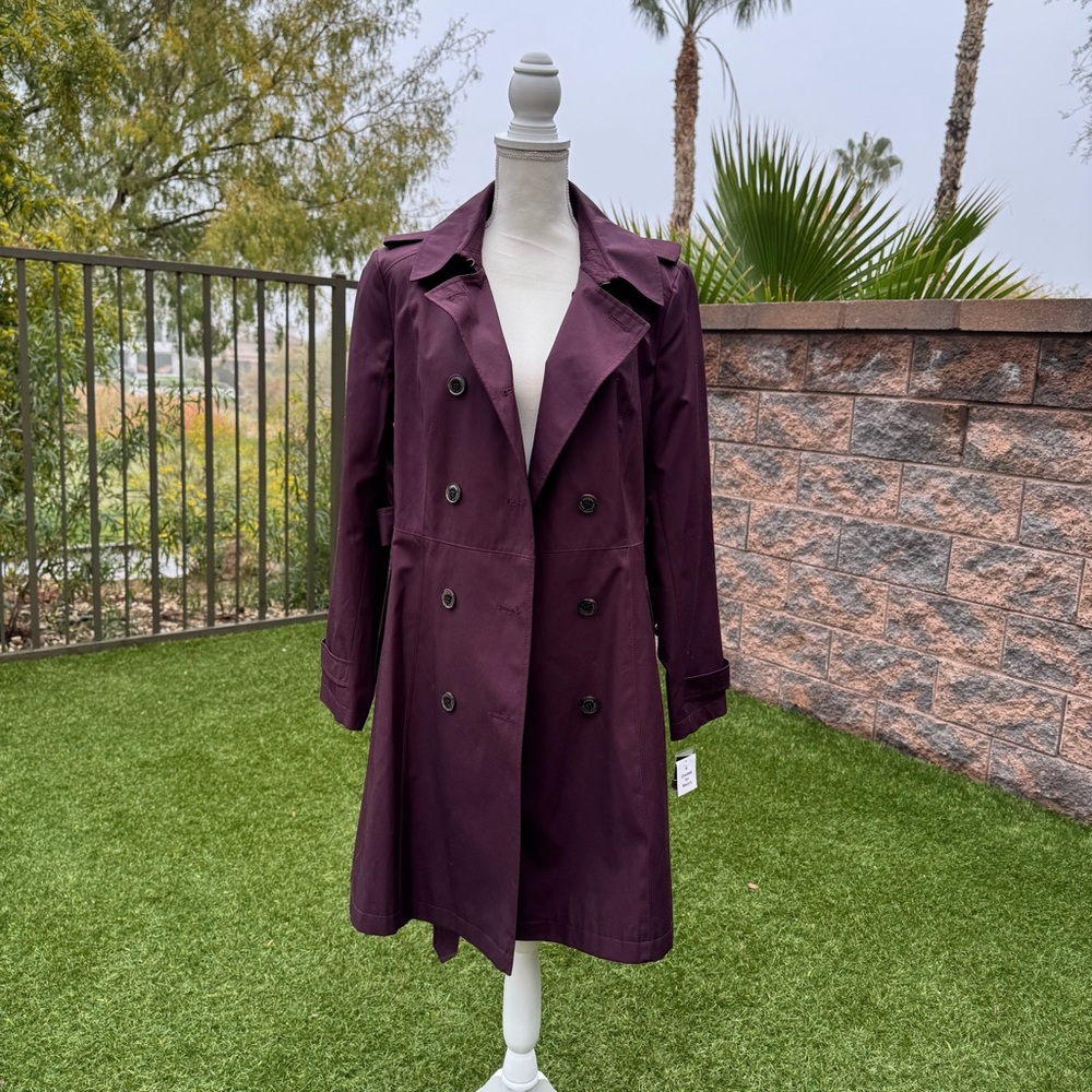 Lauren Ralph Lauren Women's Belted Water-Resistant Trench Coat in Pinot Noir - Picture 6 of 12